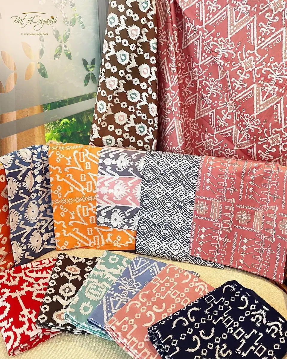 Motif batik khas Nusantara